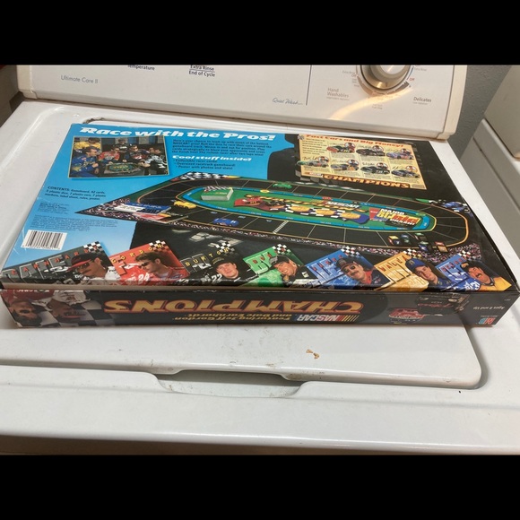 NASCAR champions board game - Picture 2 of 4